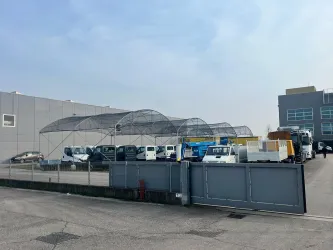 Strutture antigrandine per concessionarie