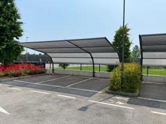 Pensilina auto ombreggiante antigrandine