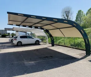 Pensilina auto ombreggiante antigrandine impermeabile