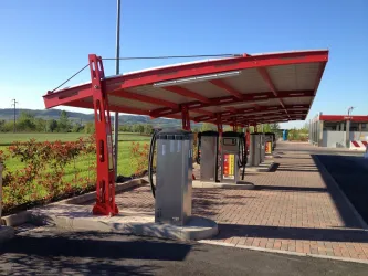 Pensiline impermeabili carico neve e fotovoltaico